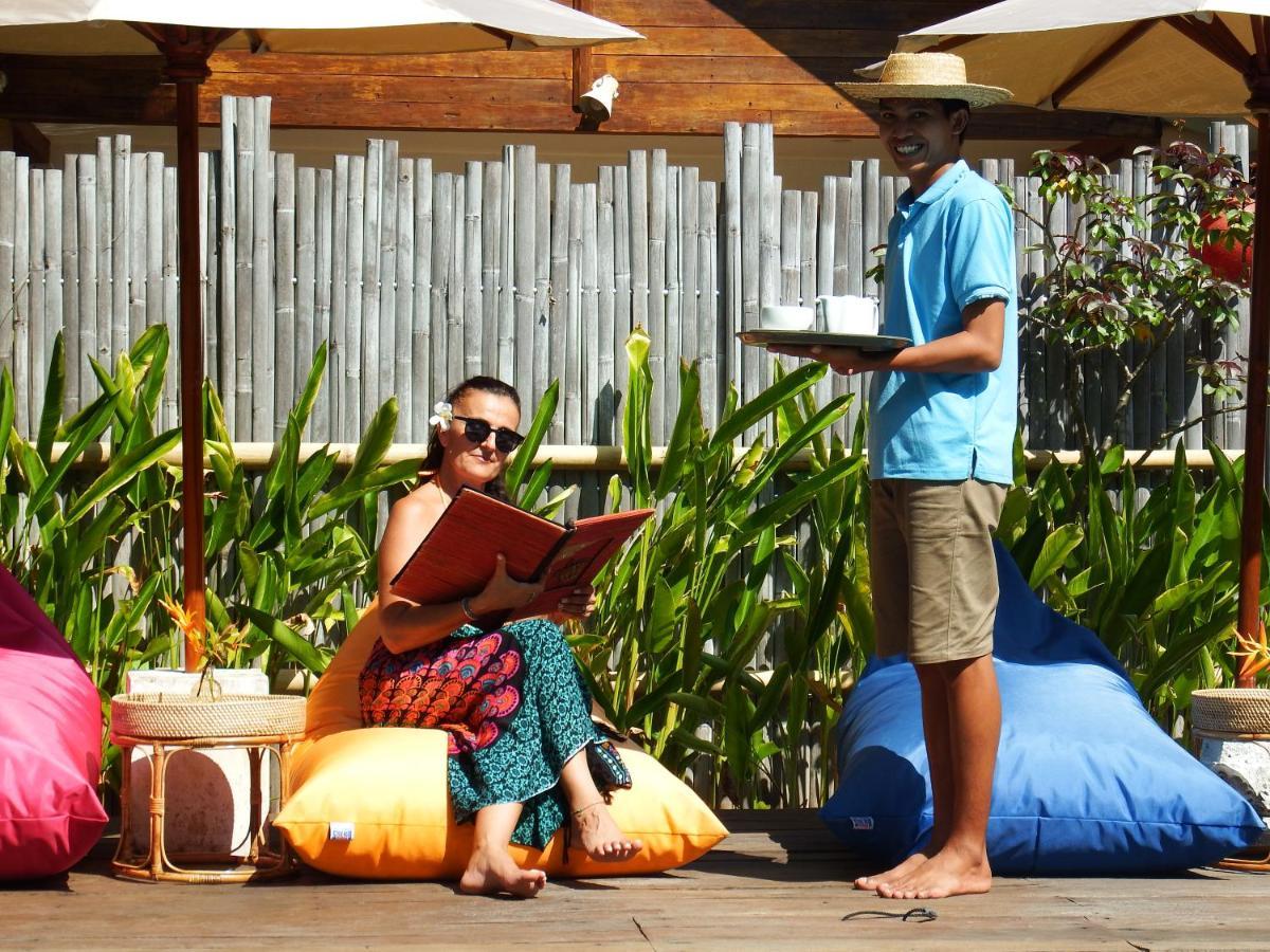 Hotel United Colors Of Gili à Gili Meno Extérieur photo