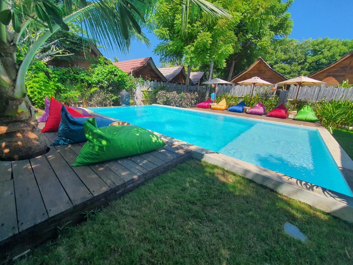 Hotel United Colors Of Gili à Gili Meno Extérieur photo